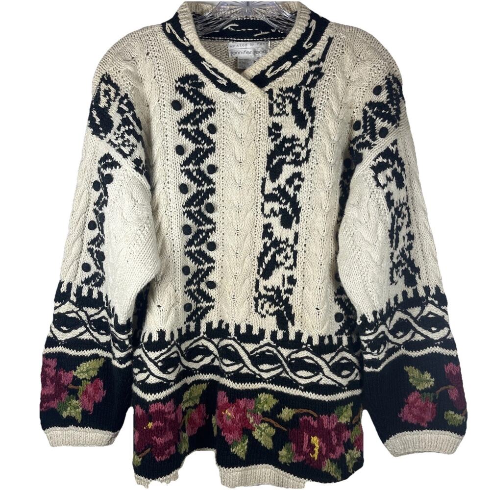 VTG Cottagecore Floral Sweater Small Hand Knit Embroidered Grandmacore
Ivory BLK